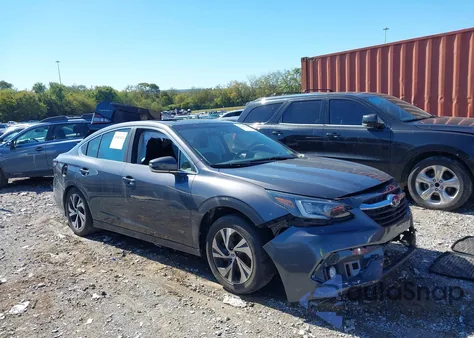 2021 Subaru Legacy Premium z USA, uszkodzony, nr VIN 4S3BWAF62M3012812